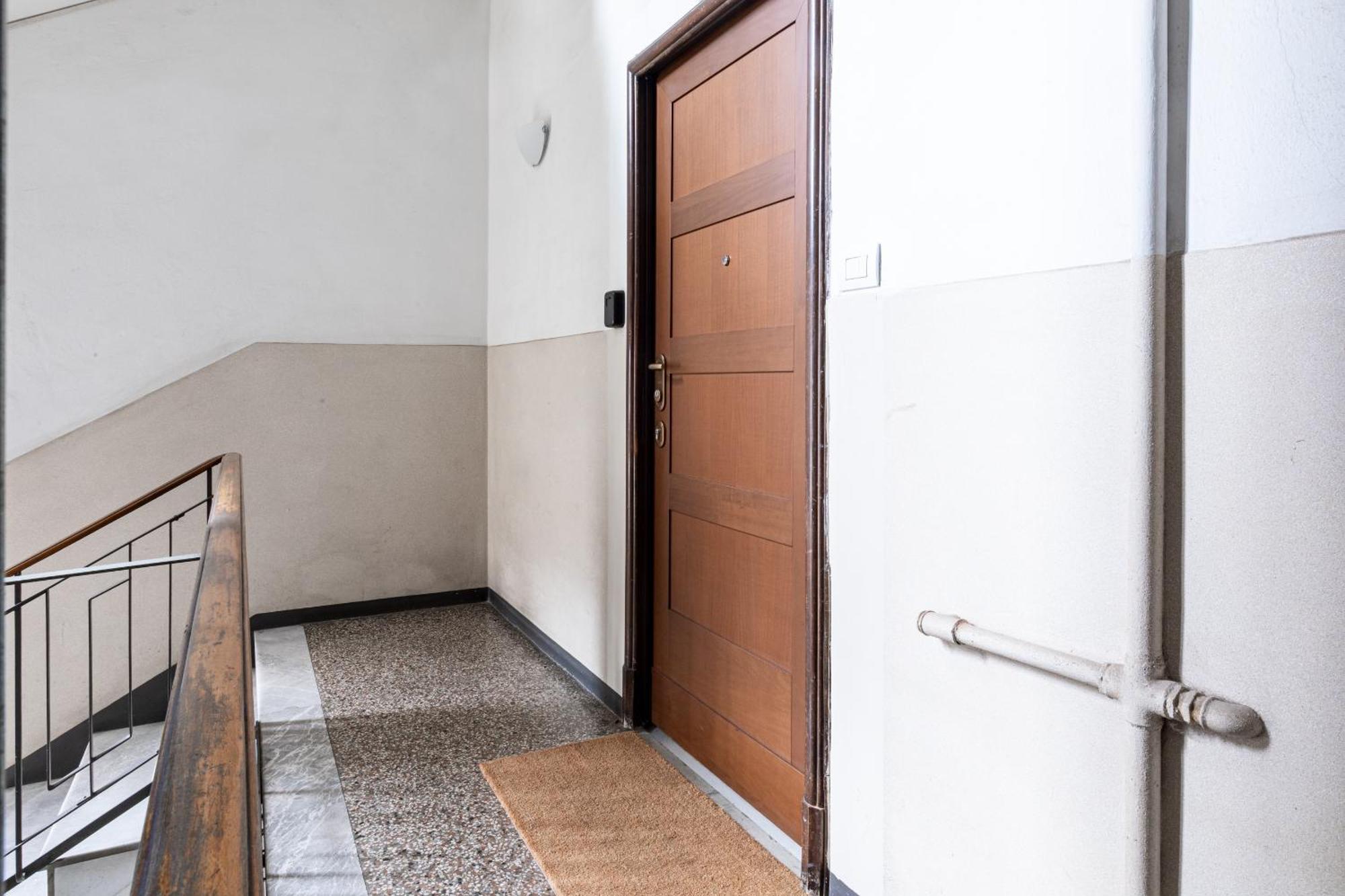 Appartement Certosa Enchanting With Balcony - Collection